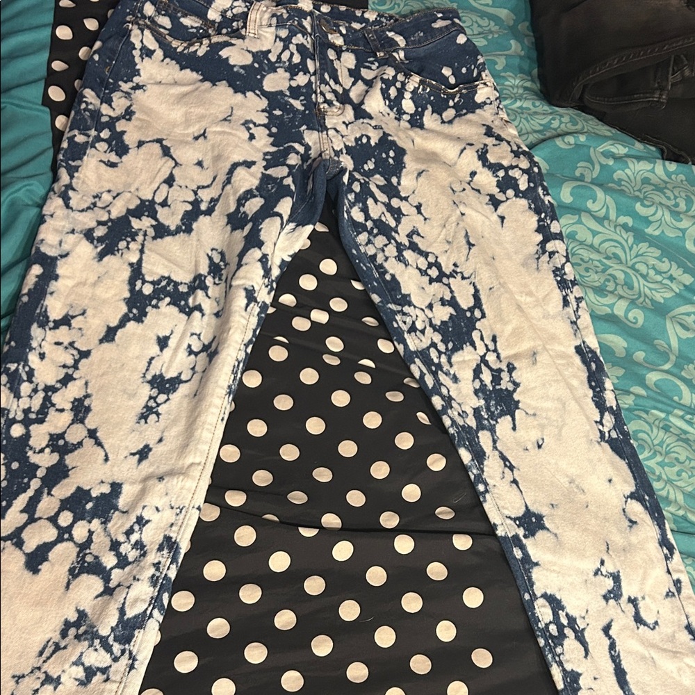 Stylish Blue and White Tie-Dye MensJeans